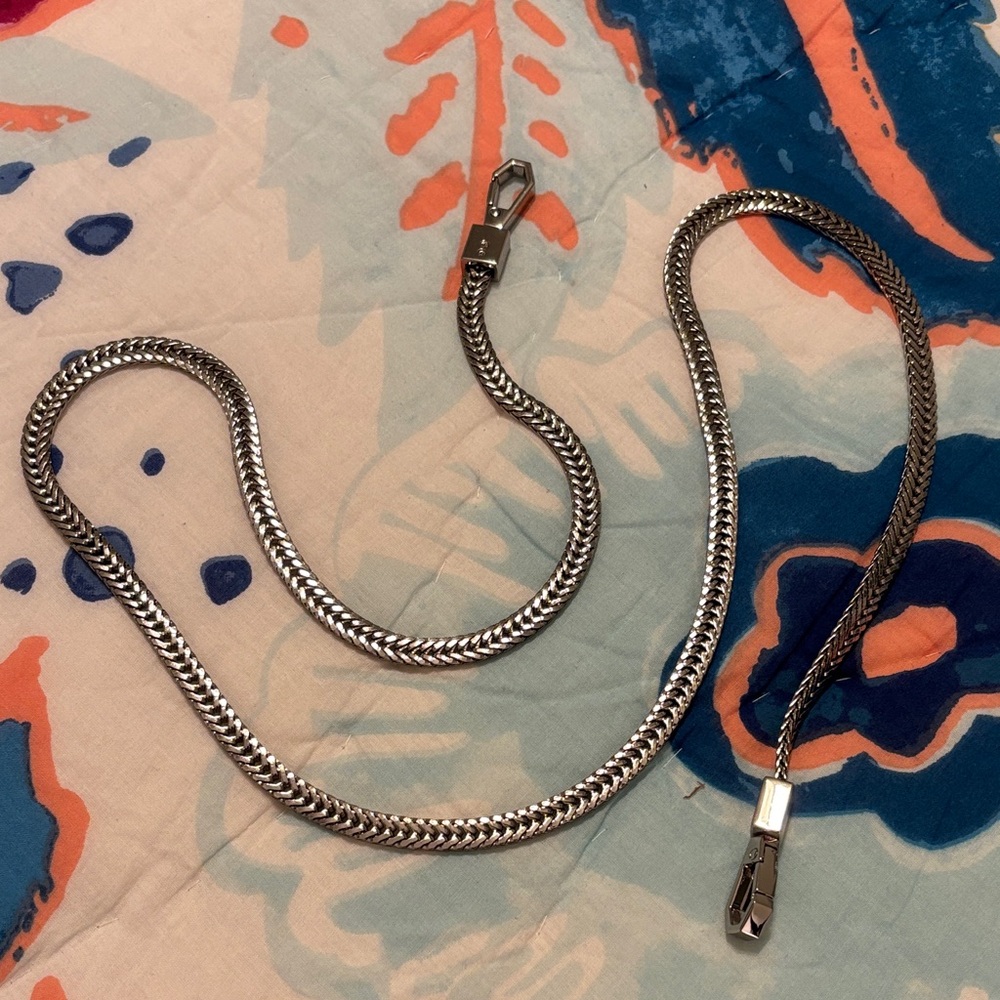 Parker Thatch Silver Crossbody Chain
